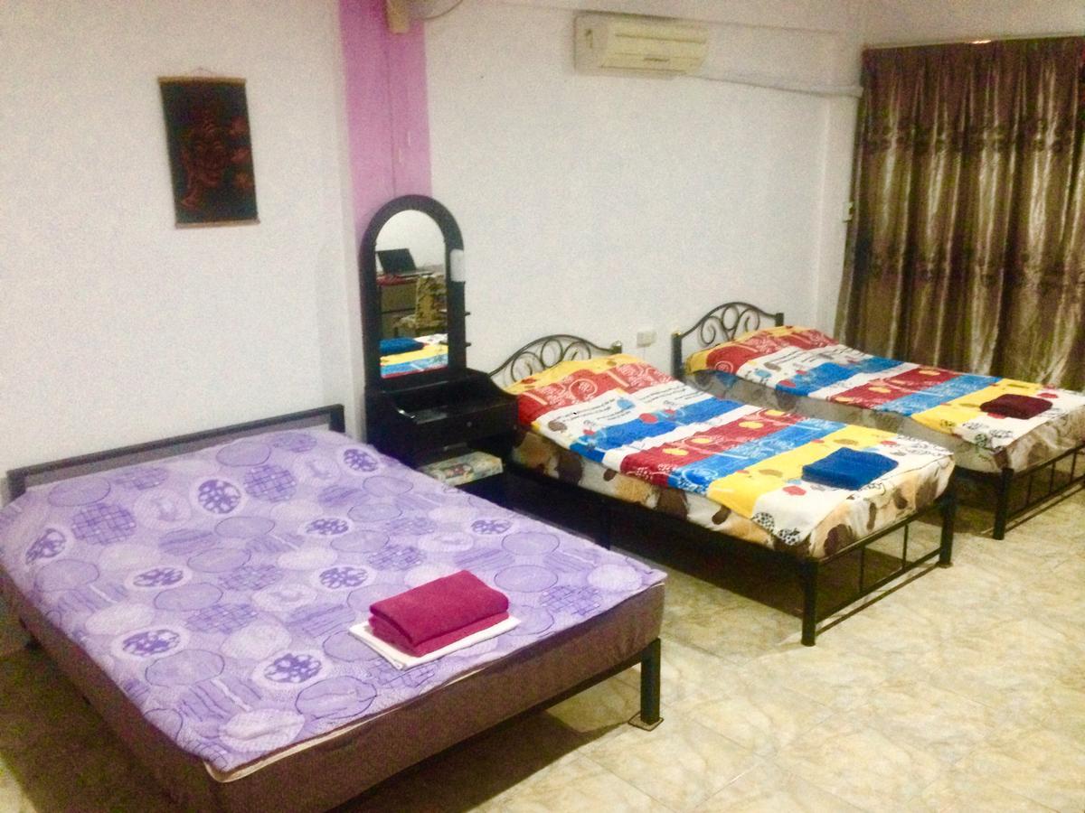 Artem'S Guesthouse Pantai Jomtien Luaran gambar