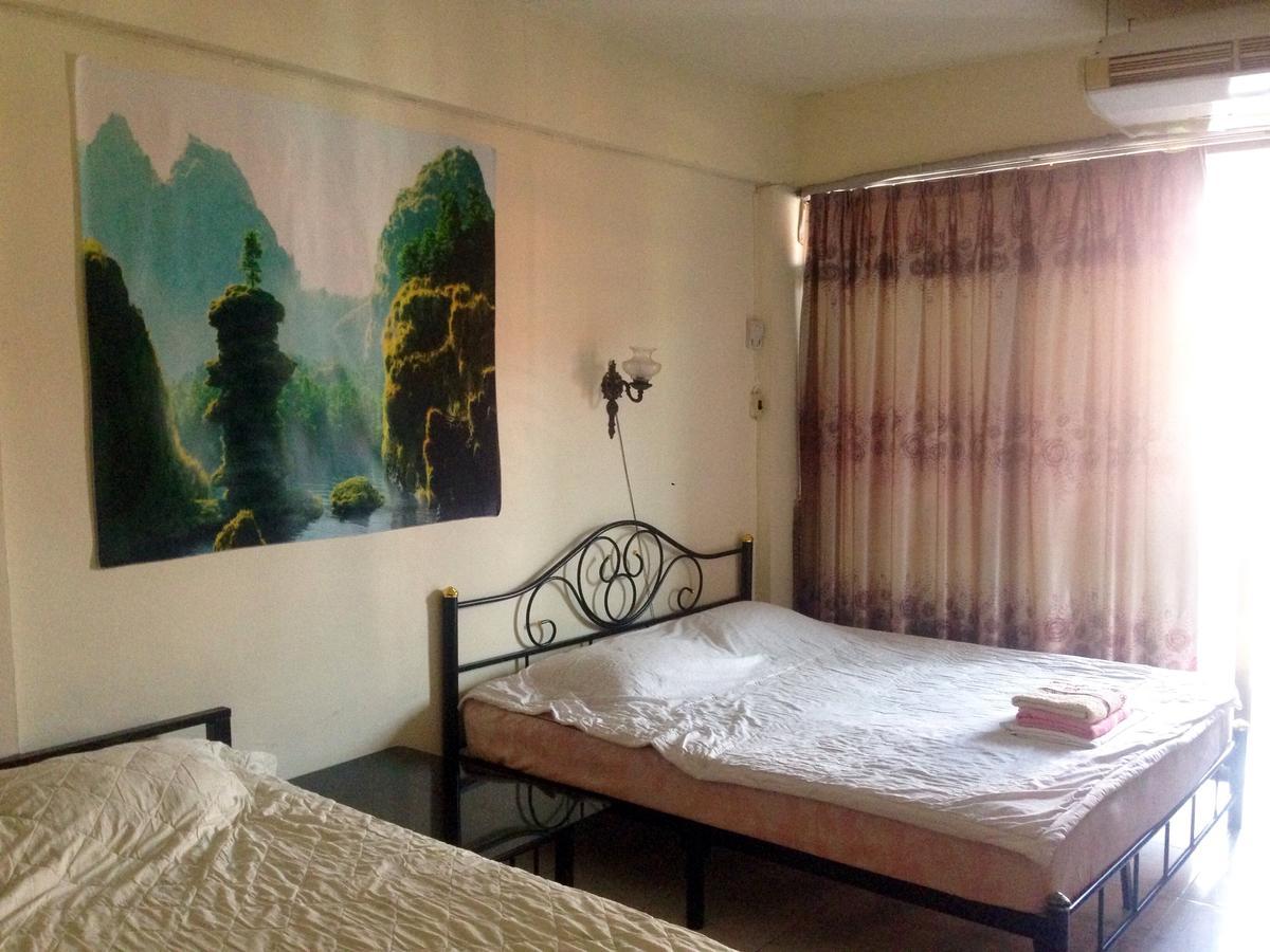 Artem'S Guesthouse Pantai Jomtien Luaran gambar