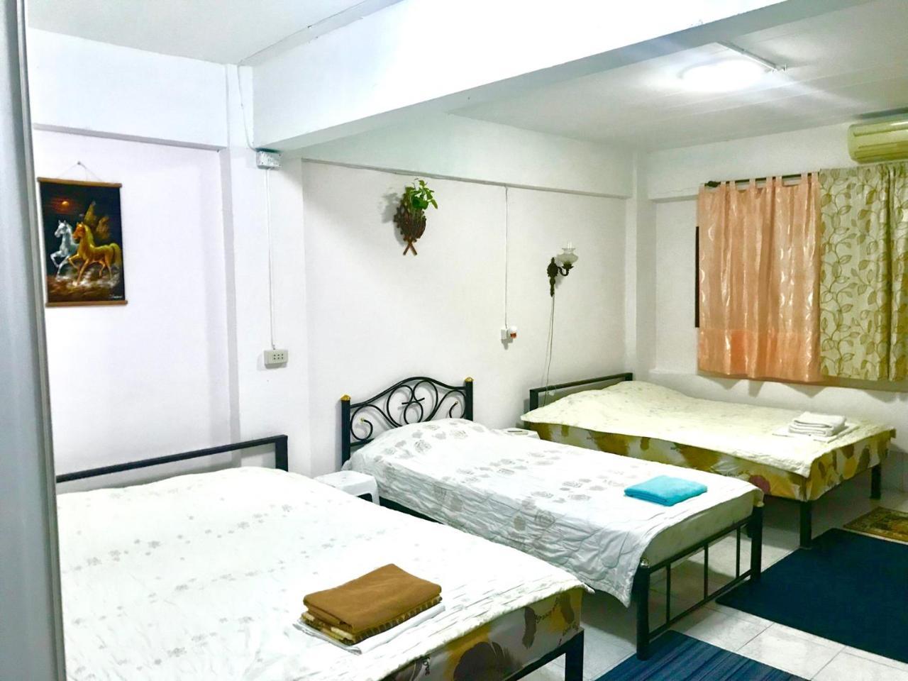 Artem'S Guesthouse Pantai Jomtien Luaran gambar