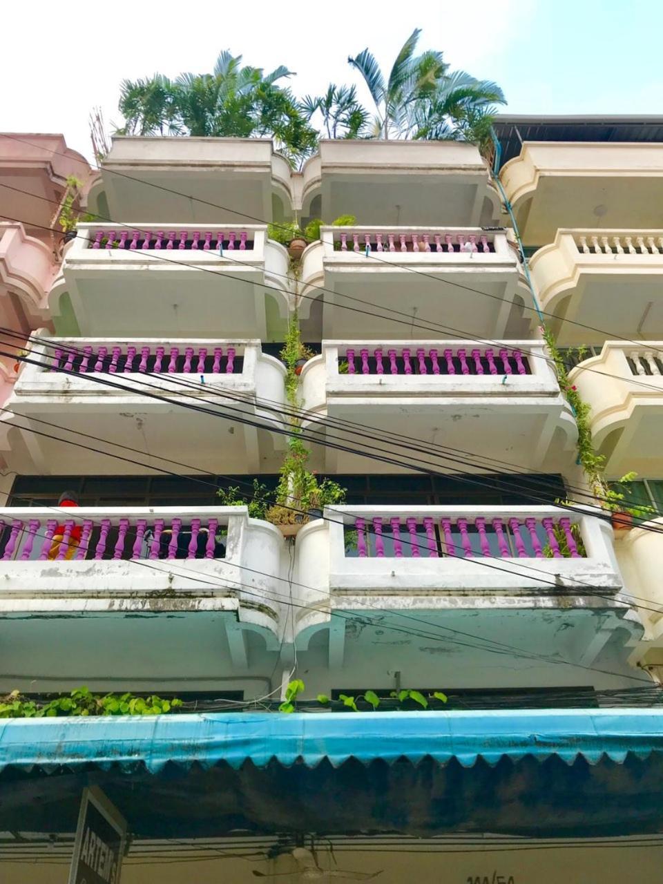 Artem'S Guesthouse Pantai Jomtien Luaran gambar