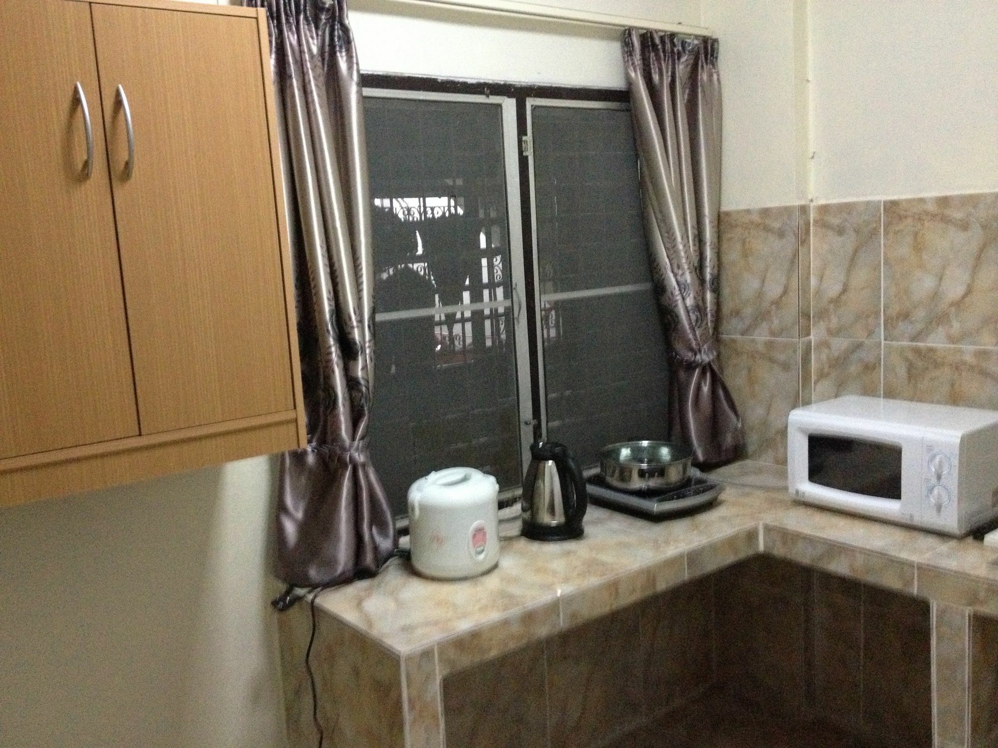 Artem'S Guesthouse Pantai Jomtien Luaran gambar